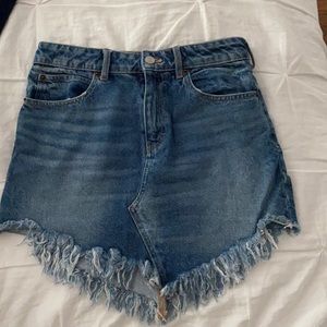 Free people jean skirt never worn!